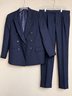 Andre Vachon Navy Pinstripe Double-Breasted 2-Piece Suit