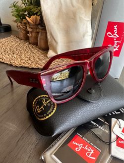 New RayBans - Box, Pouch Cloth All Included