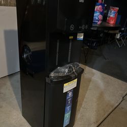 Ice and water dispenser