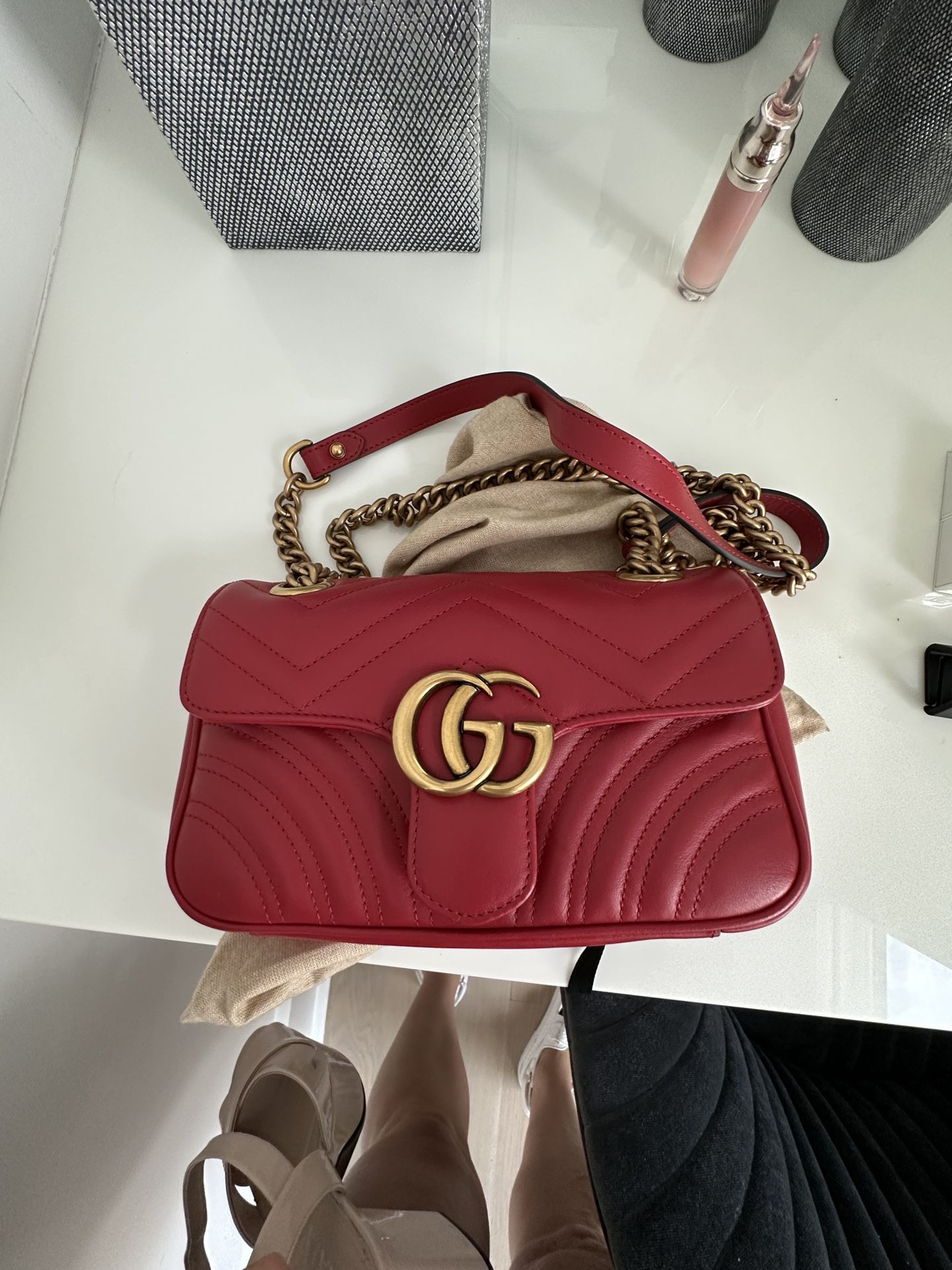 GUCCI GG MARMONT SMALL SHOULDER BAG RED LEATHER