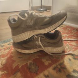 New Balance Shoes Still In Great Condition 