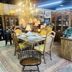 Beautiful Early 20th Century Nichols and Stone Barrel Back Saddle Seat Windsor Armchair