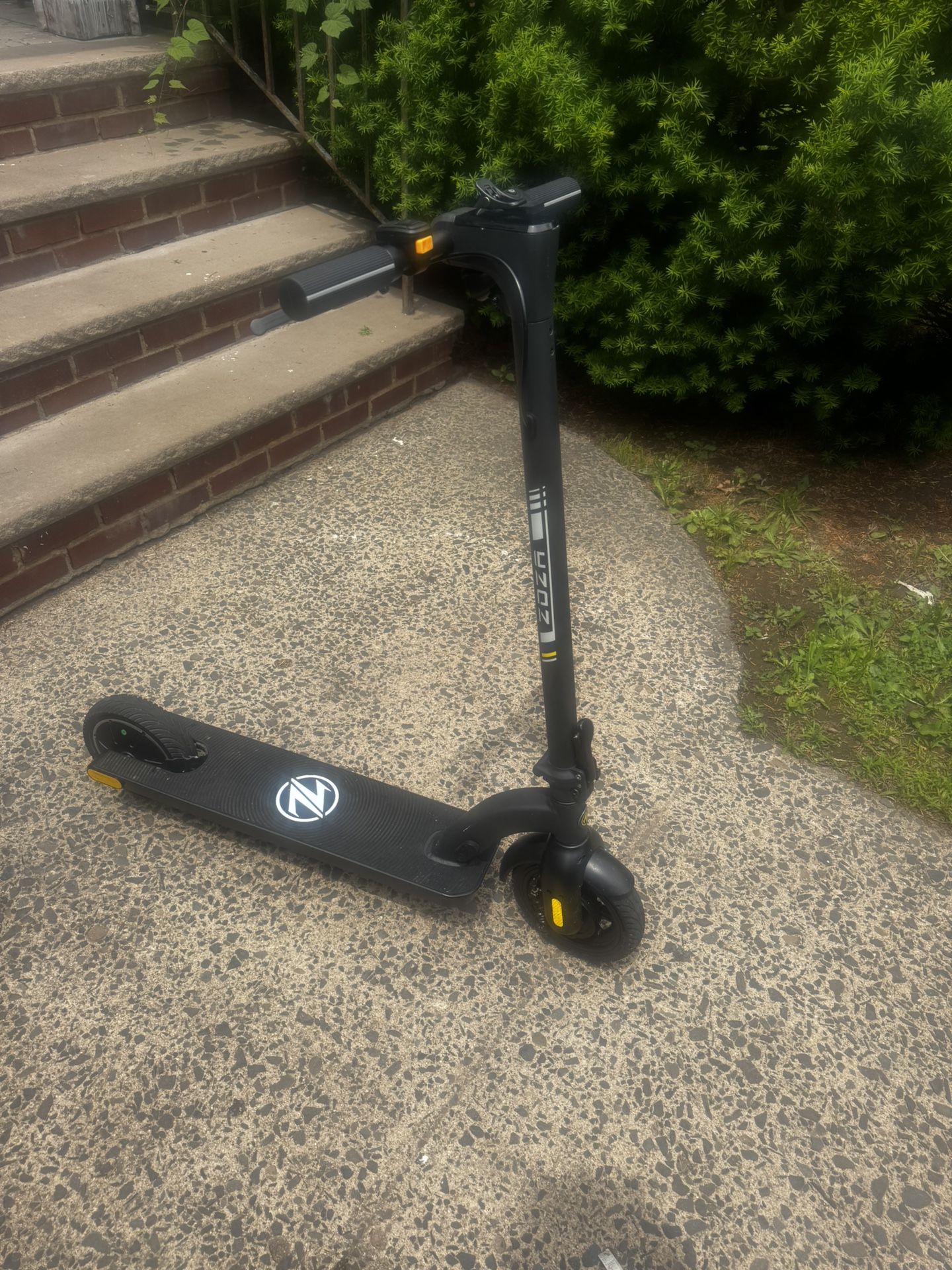 ZD01 Electric Scooter 20mph