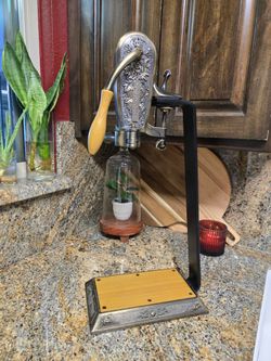 Le Grape Wine Bottle Opener / Uncorking Machine Table Top 24" Franmara