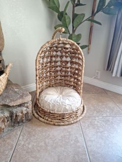 Bed for small dog or cat