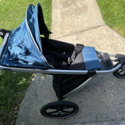 Thule Urban Stroller $250 Like New