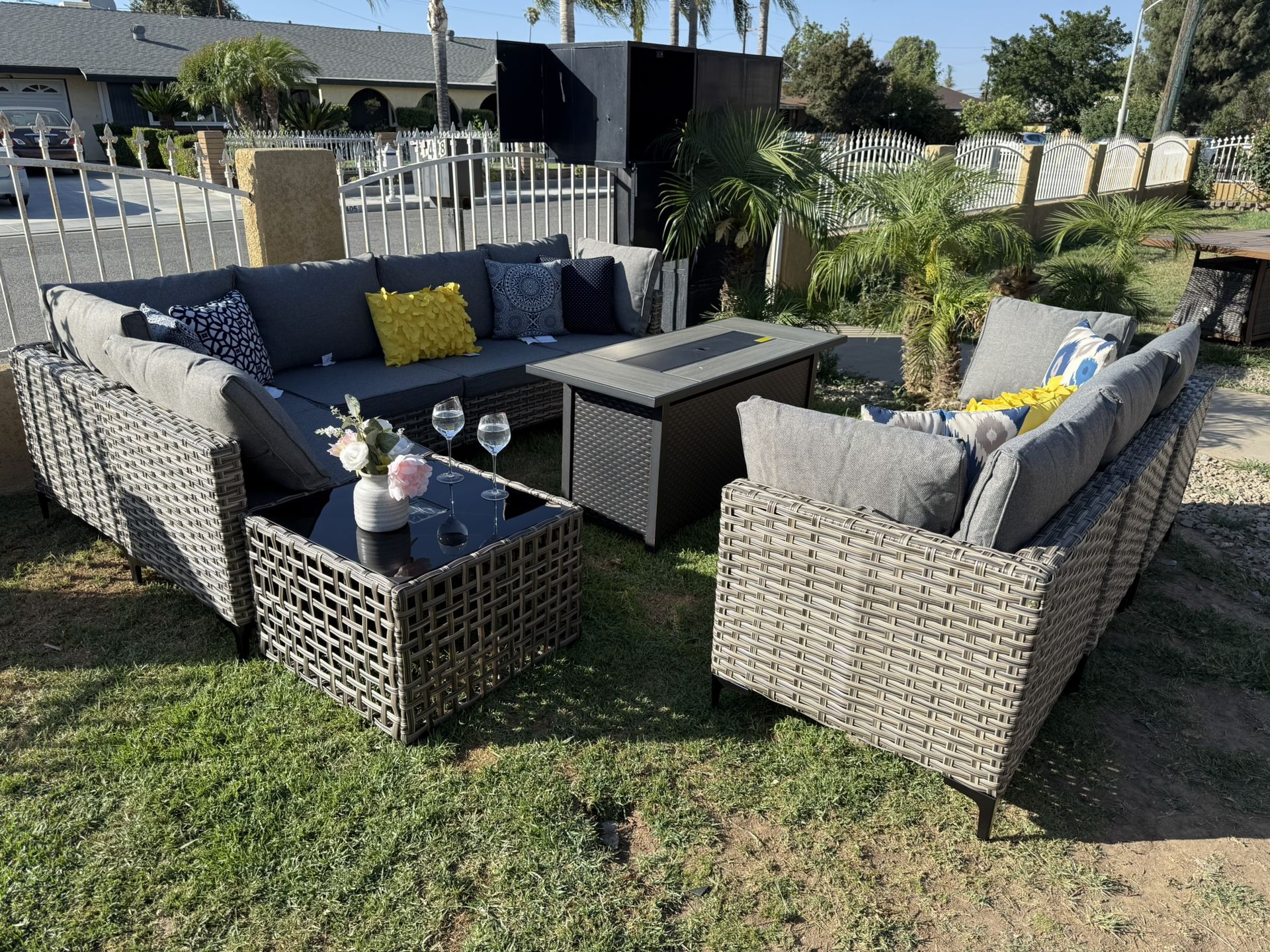 Brand New Patio Outdoor Furniture Set With Fire Pit