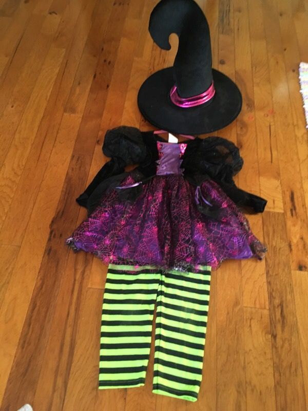 WITCH HALLOWEEN COSTUME