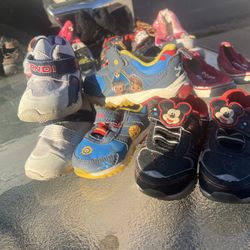 Zapatos De Niño Y Niña