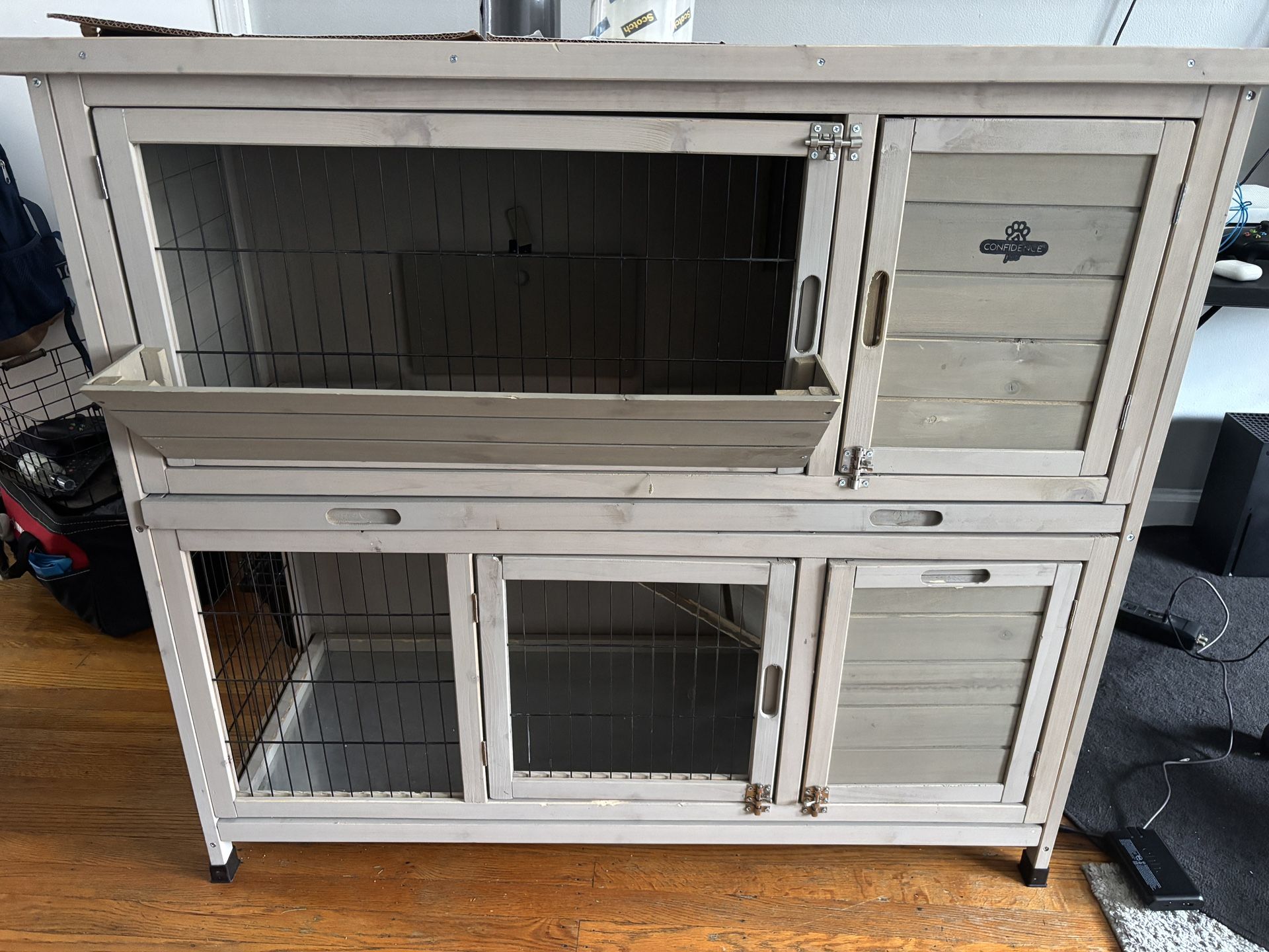 2 Floor Rabbit Cage