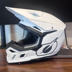 O'Neal 2025 3 Series Solid Offroad Motocross XS Helmet White