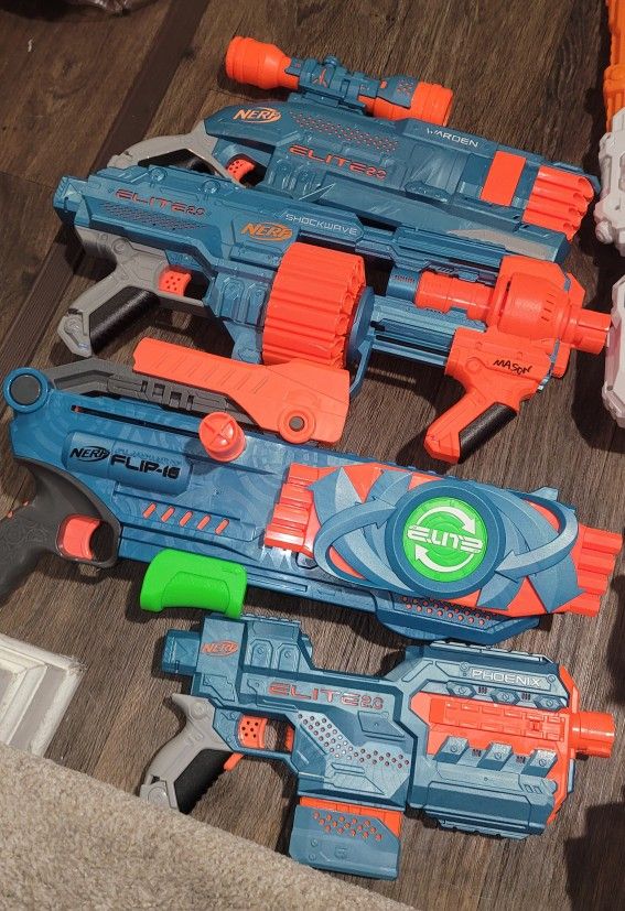 (4) Nerf Gun Elite 2.0 Blasters