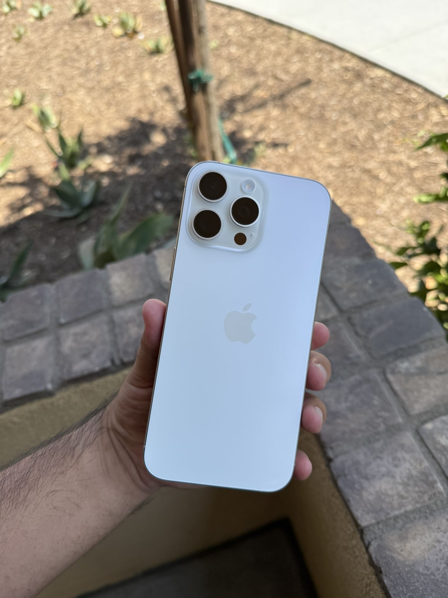 iPhone 16 Pro Max Unlocked