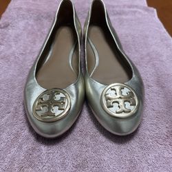 Tory Burch Flat Shoes 