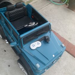 Power wheel with control and charger