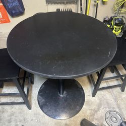 High Bar Table With Barstools 