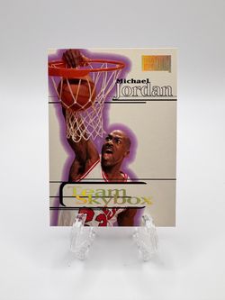 1997-98 Skybox Premium - Team Skybox Michael Jordan #235