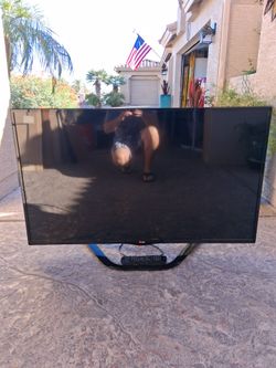 50" LED LG TV with Remote