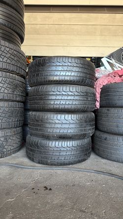 5/114.3 SËVIZIA WHEELS MOUNTED WITH 235/45R20 PIRELLI TIRES FOR SALE WITH FREE INSTALLATION.