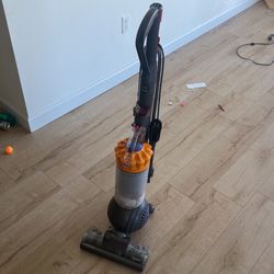 Dyson DC 40 Vacuum 