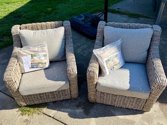Outdoor Wicker Lounge Chairs with Cushions – Set of 2