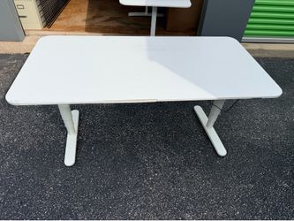 White Adjustable Standing Desk – Electric Height Control – As Is