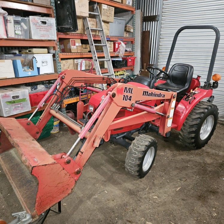 O, The BEST DRY Seasoned 1 year+ Firewood, From our family to your family. $6 for 14.5 Liter. Bins for $19.95 You can get any amount you want  Pickups