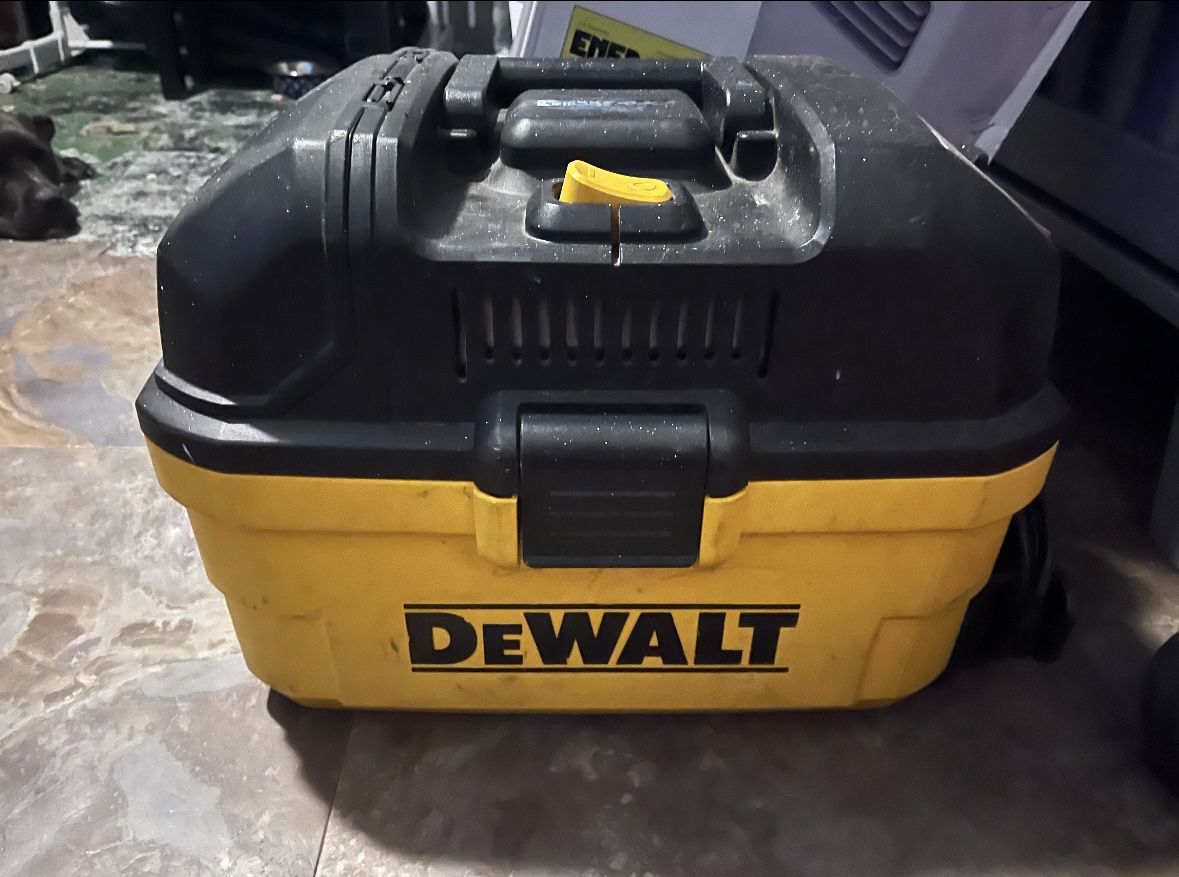 Dewalt Vacuum