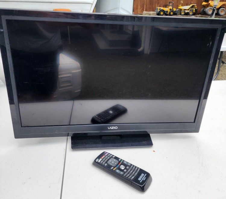 Vizio 24" Tv