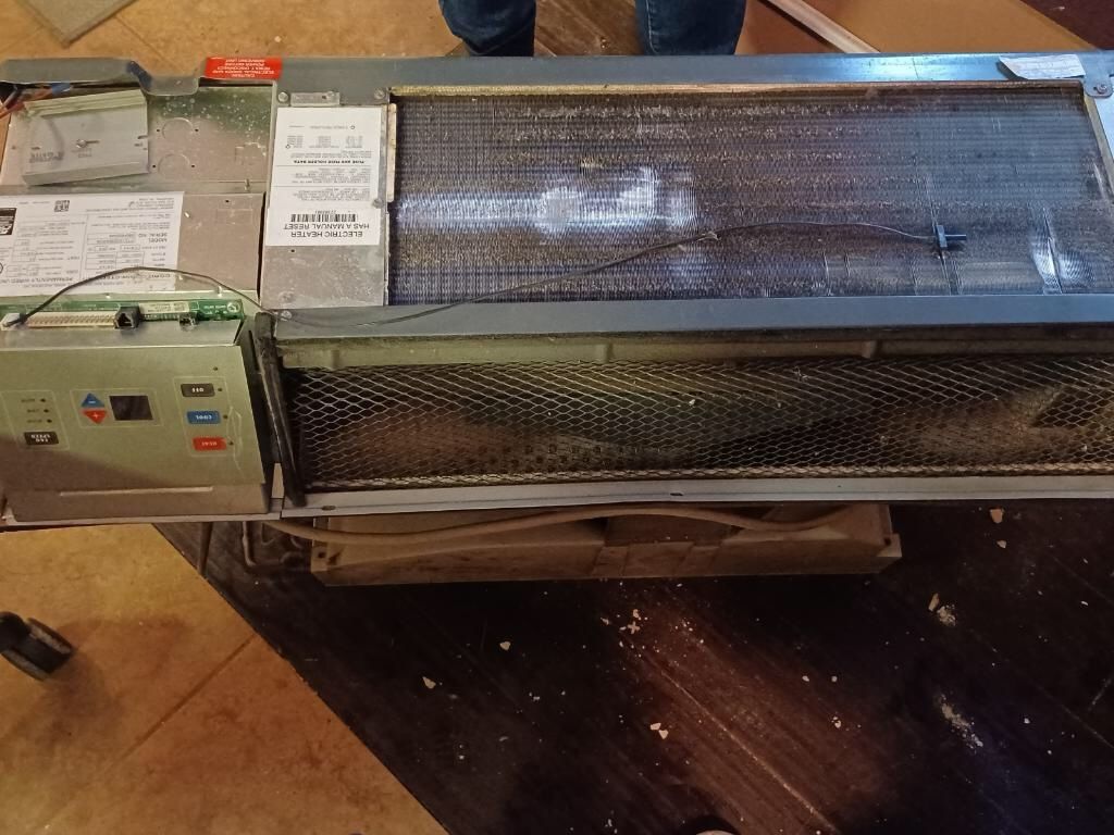 Amana PTAC Heating/Cooling Unit 12k BTU