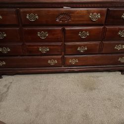7 Drawer Dresser