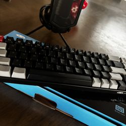 Gaming Keyboard And Mic 