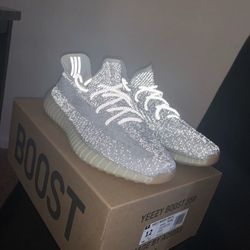 Yeezy x Adidas Yeshaya REFLECTIVE brand new never worn size 12 $320