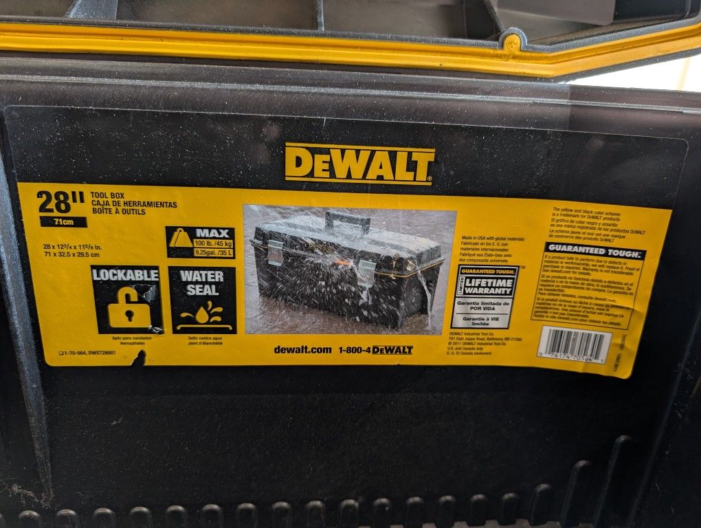 DeWalt DWST28001 Tool Box