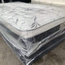 ✨Mattress Pillow Top All Sizes ✨ 🔷12” inches tall 🔶All sizes  🟠Queen sizes $200 🟡Full sizes $180  🟢Twin sizes $150 🔵Cal king $330 🟣E. King $330