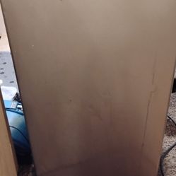 Frigidaire Mini Fridge 