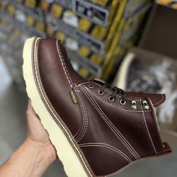 Patron Moc Toe Boots Size 6 In Men! 