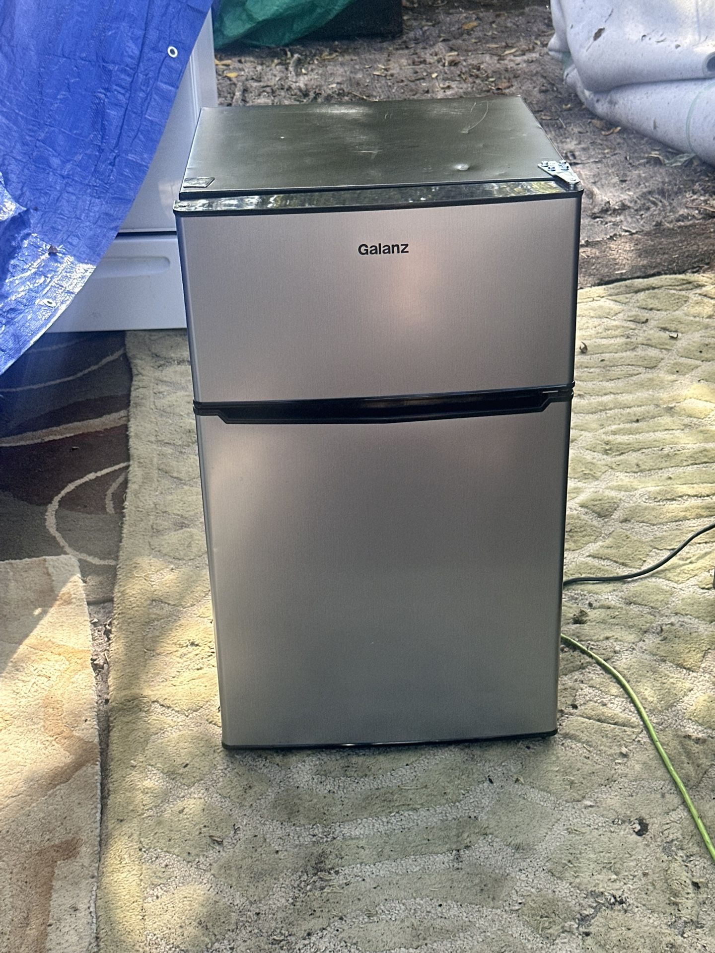 Galanz Silver Mini Fridge