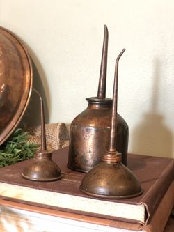 Vintage oil can set of 3