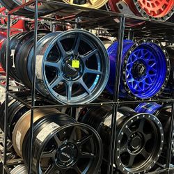⭐RINES✔ LLANTAS ✔ALINEACION ✔BALANCEO ✔AMORTIGUADORES ✔FRENOS✔ LEVELING KIT✔ ✔ROTACIÓN  ✔NIVELACIONES Y MAS 

✅FINANCIAMIENTO FACIL DE APLICAR 
❌NO RE
