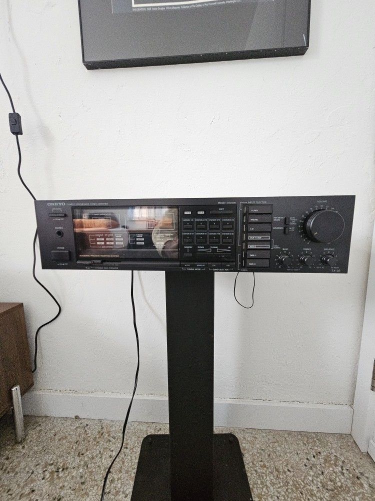Vintage Onkyo Model TX-28 Quartz Synthesized Tuner/Amplifier