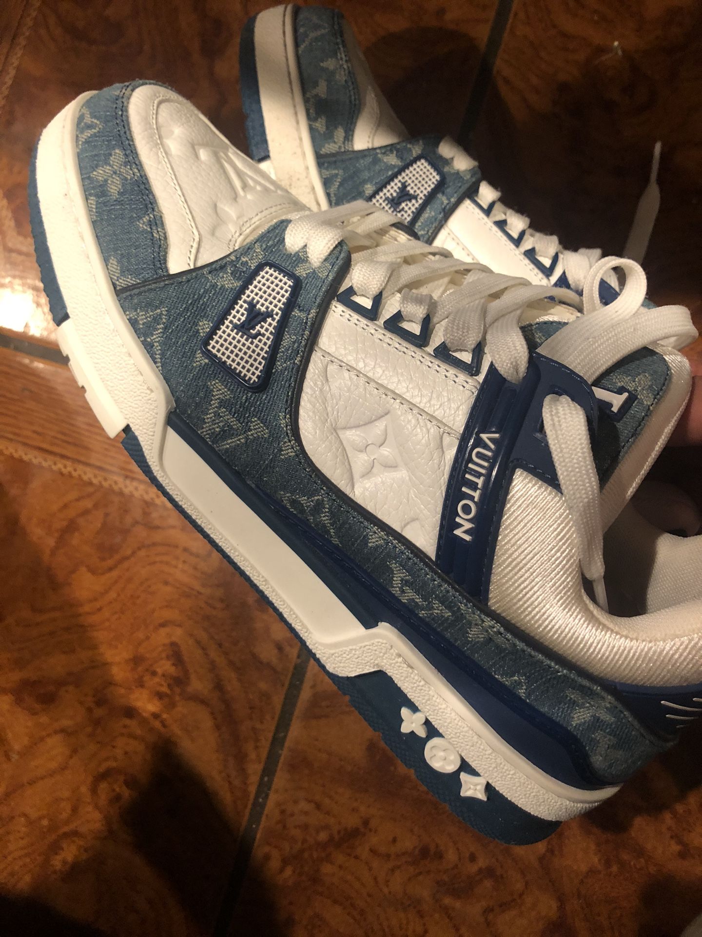 Louis Vuitton White And Blue Shoes Size 9.5 SHOOT OFFER!!