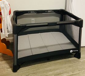 4 Moms Breeze Pack n Play