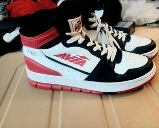 the Avia Retro 720 High-Top Basketball Sneaker 9.5