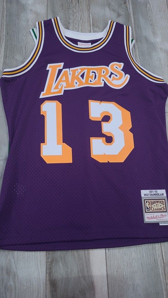 Wilt Chamberlain Mitchell And Ness Lakers Swingman Jersey In Size Large