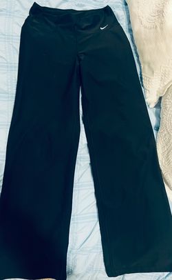 Nike Yoga Pants Wide Straight Leg Leggings Black NWOT