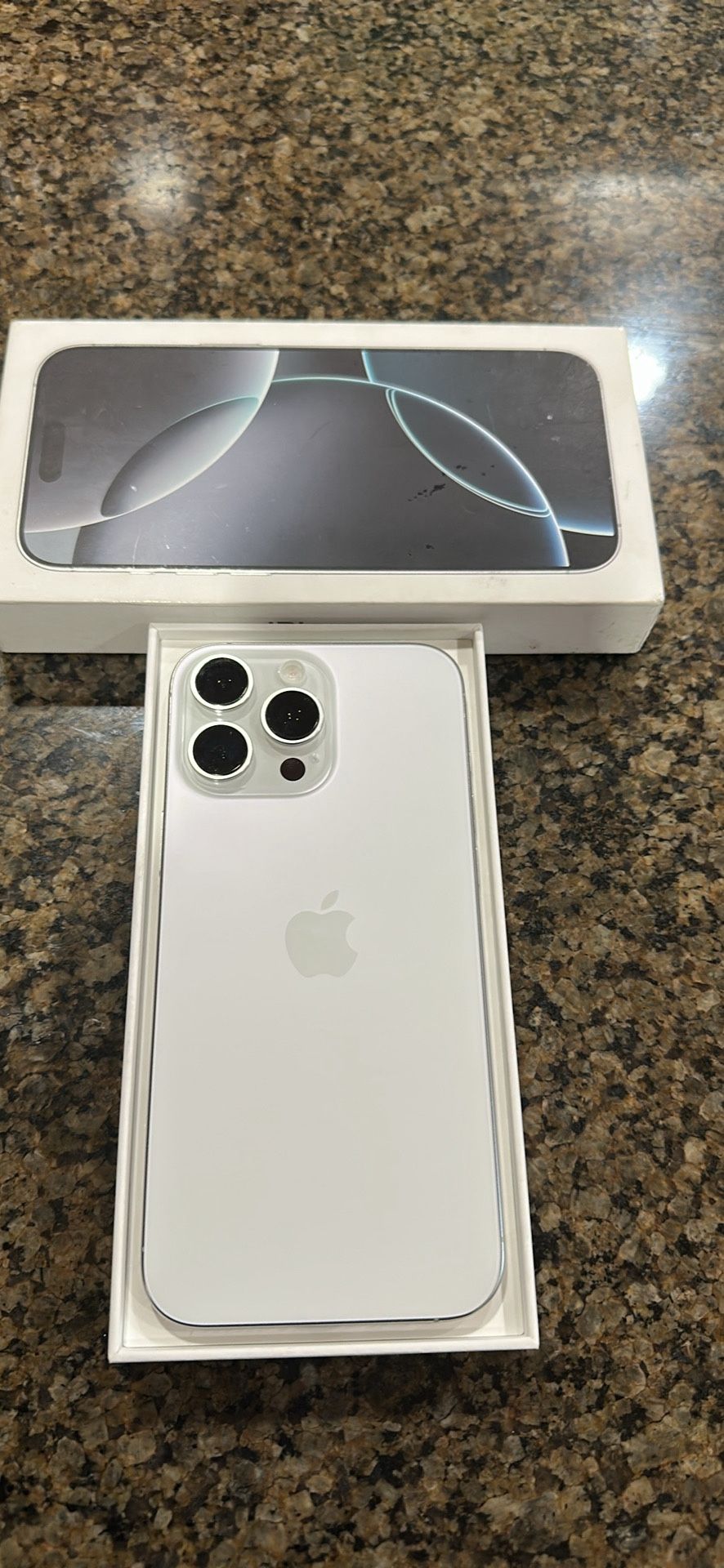 Apple 16 pro max brand new visible mobile by verizon