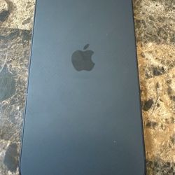 iPhone 16e