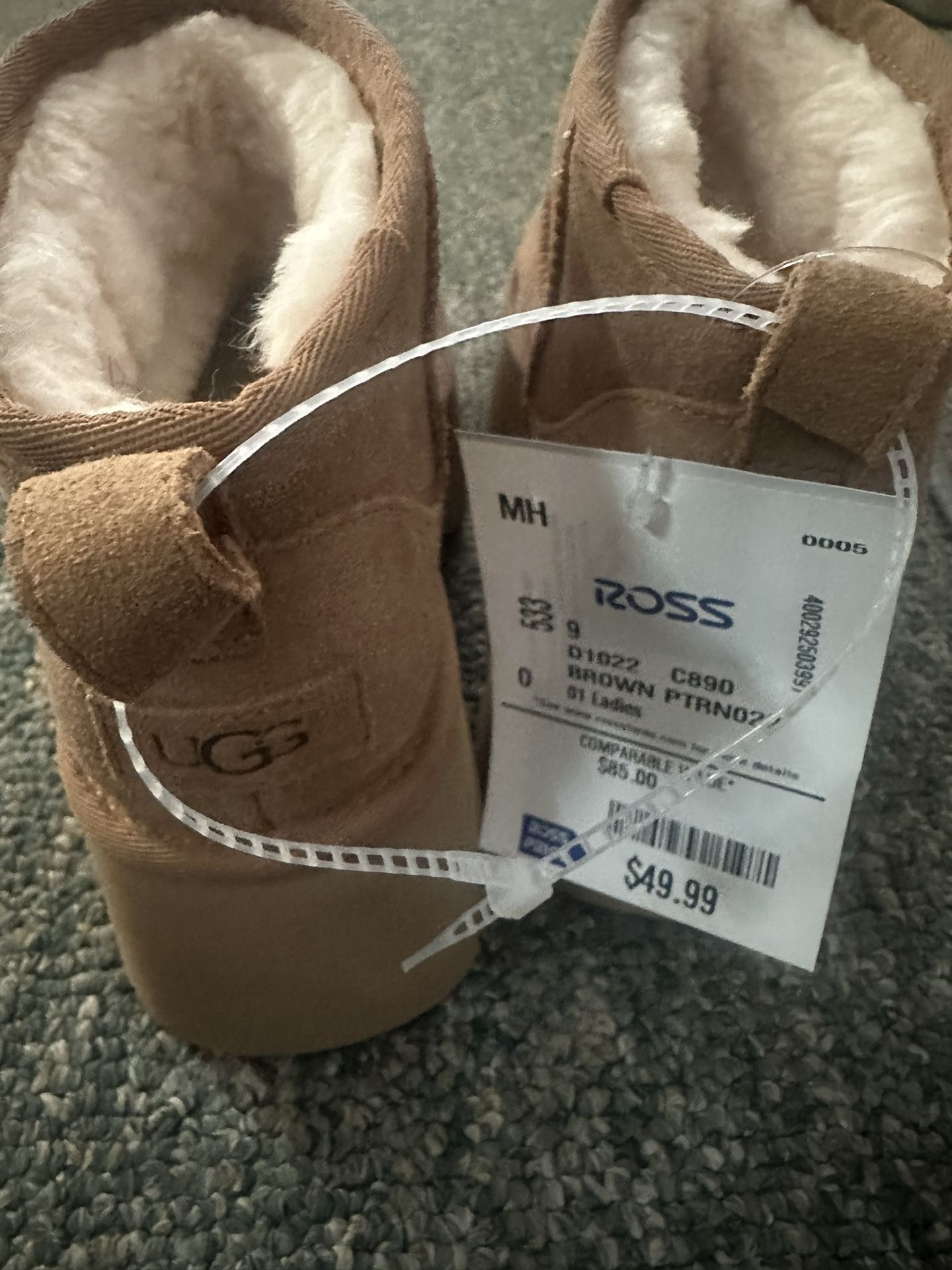 Ugg Shoes Size 9 New $50