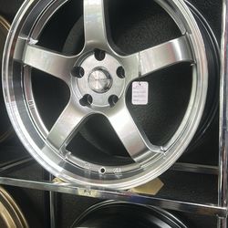 Rines 19”x8.5” En 5x120 $$1400